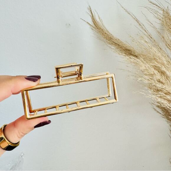 NEW ANTHROPOLOGIE Jumbo XL Rectangular Open Gold Metal Hair Claw Clip Set Duo 2 - Picture 3 of 11
